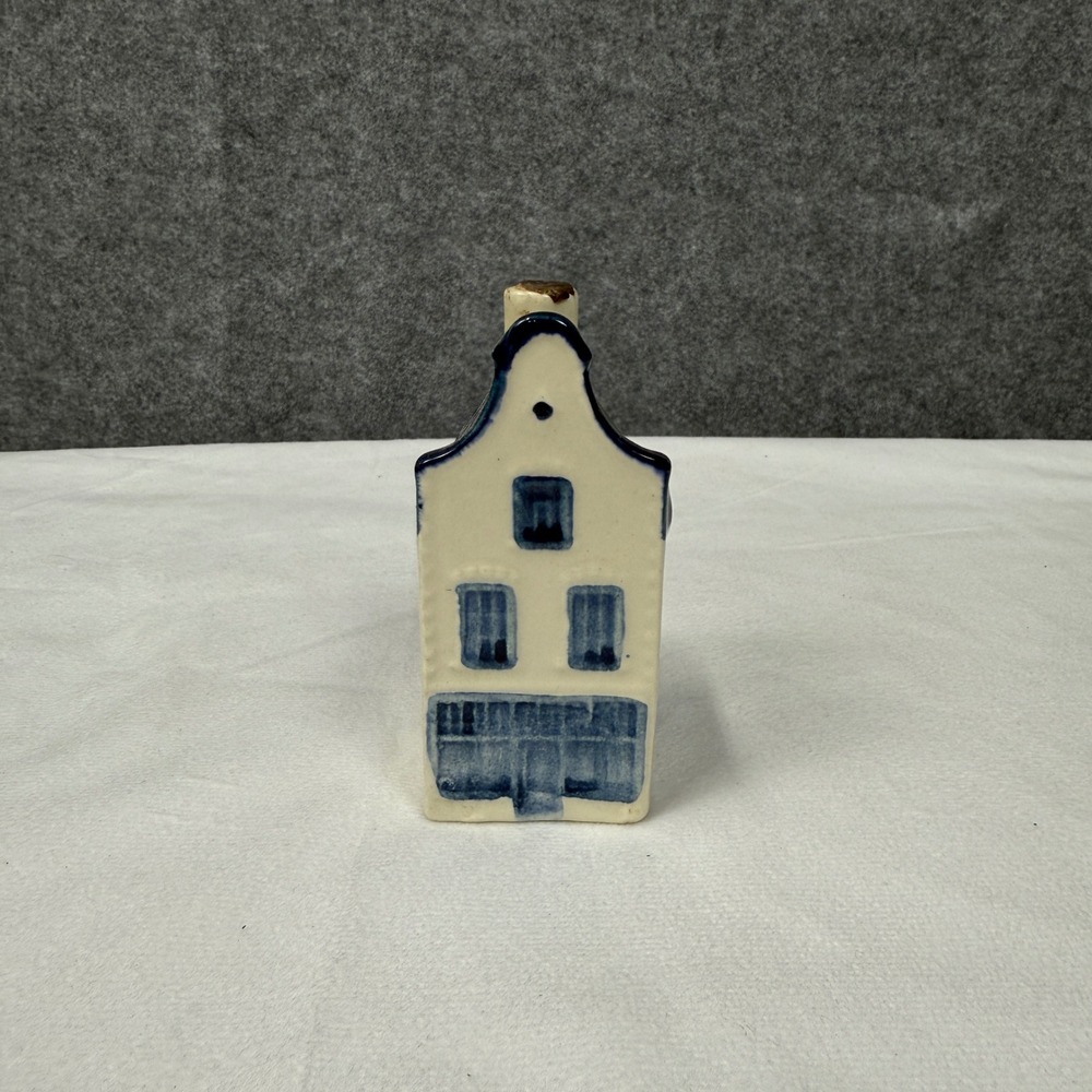 KLM Blue Delft House 36 Rynbende Distilleries Holland Miniature Gin Bottle